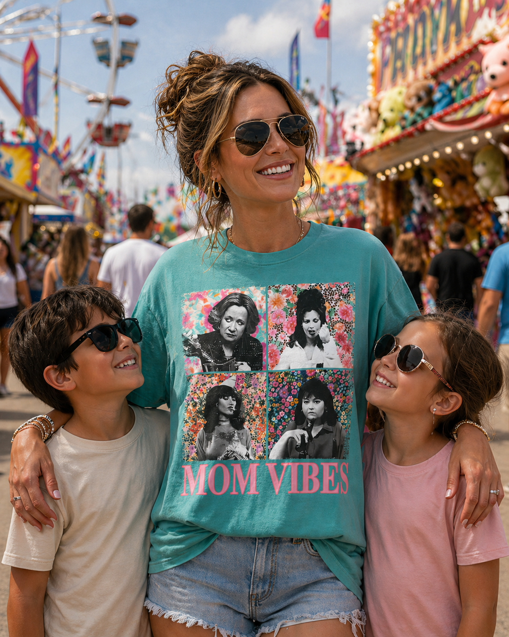 Mom Vibes Graphic Tee  Retro Mom Shirt Funny Mom Life T-Shirt Vintage Aesthetic Mom Gift Cool Mom Outfit Mothers Day Gift Idea